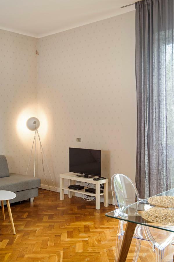 Zoli Apartment Варшава Екстериор снимка