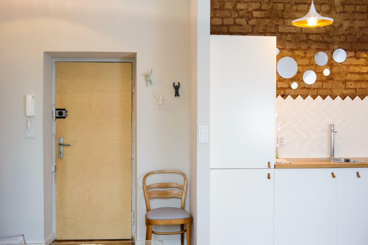 Zoli Apartment Варшава Екстериор снимка